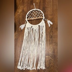 3 Ft Hanging Macrame with Feathers/Driftwood